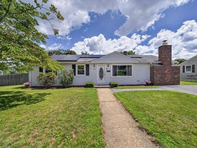 3 bedroom, West Warwick RI 02893 105586985