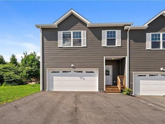 3 bedroom, West Warwick RI 02893 105710045