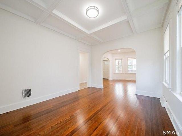 3 bedroom, West Haven CT 06516 105497706