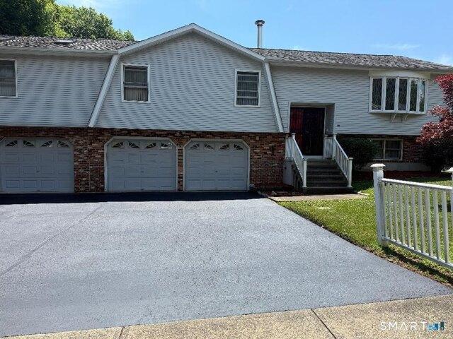 3 bedroom, West Haven CT 06516 105553143