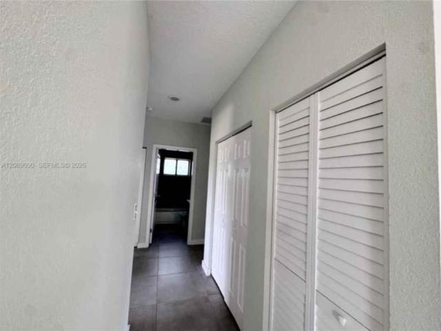 3 bedroom, West Park FL 33023 106220799