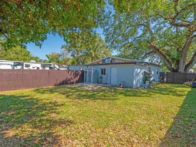 3 bedroom, West Park FL 33023 95390844