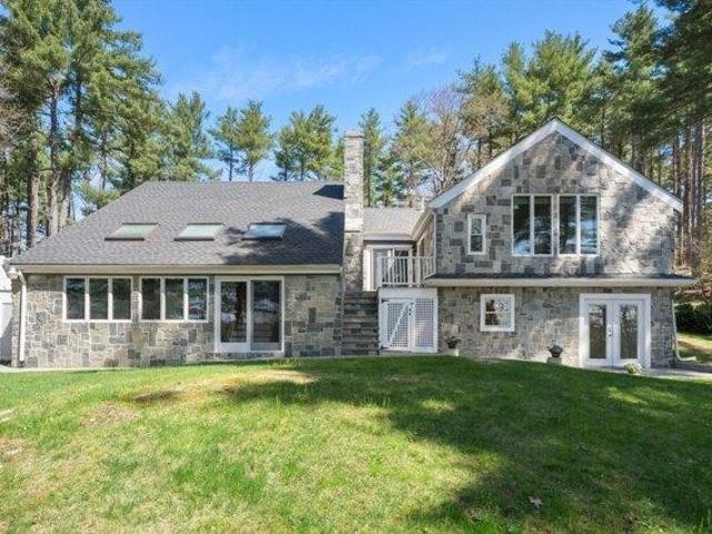 3 bedroom, Weston MA 02493 104515097