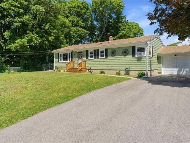 3 bedroom, Westerly RI 02891 104851561