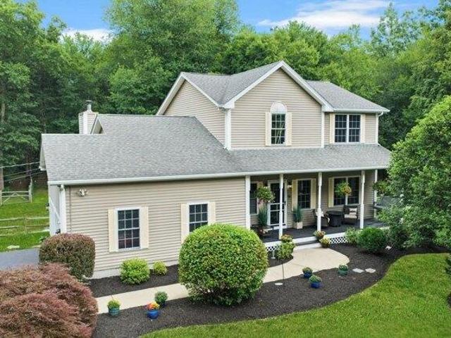 3 bedroom, Westerly RI 02891 105493407
