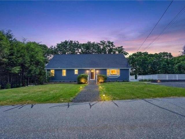 3 bedroom, Westerly RI 02891 105748841