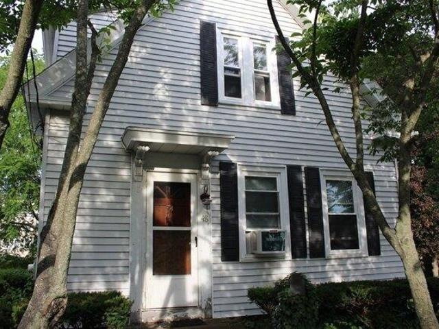3 bedroom, Whitman MA 02382 105691882