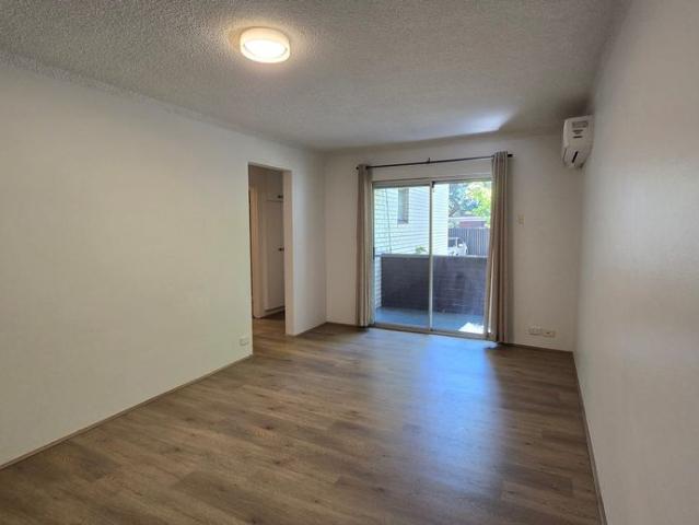 3 bedroom with new kitchen $780pw