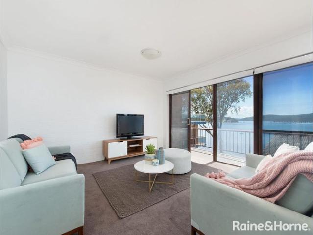 3 Bedroom with Spectacular Water Views!
