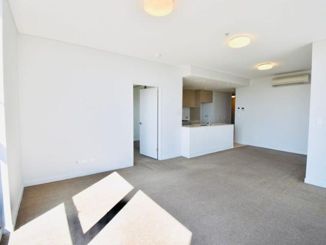3 Bedroom with Stunning Water view in Summit
