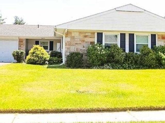 3 bedroom, Willingboro NJ 08046 105316272