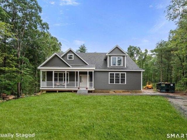 3 bedroom, Willington CT 06279 105424016