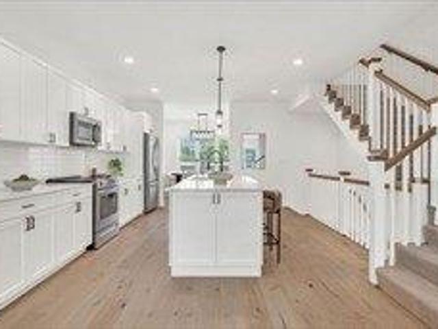 3 bedroom, Wilmington MA 01887 105494267
