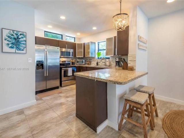 3 bedroom, Wilton Manors FL 33305 105525297