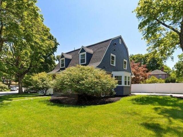 3 bedroom, Winchester MA 01890 105537440