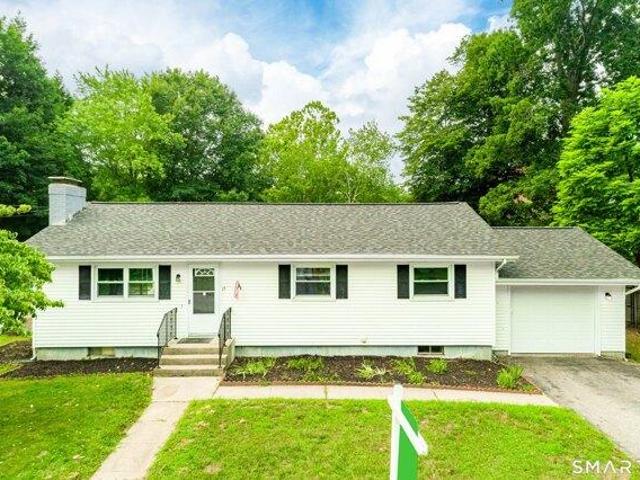 3 bedroom, Windham CT 06280 104298558