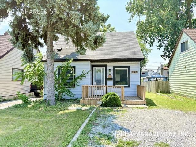 3 bedroom, Windsor ON N8X 3G6 105666294