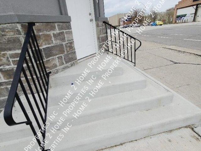 3 bedroom, Windsor ON N9A 5T2 LS104612826