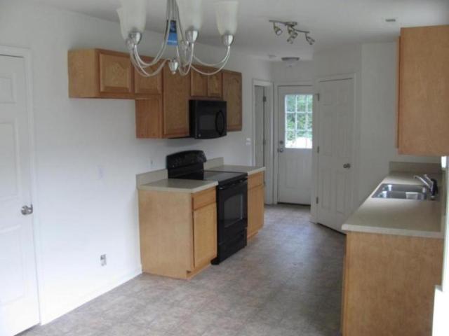 3 bedroom, Winston m NC 27105 105841141