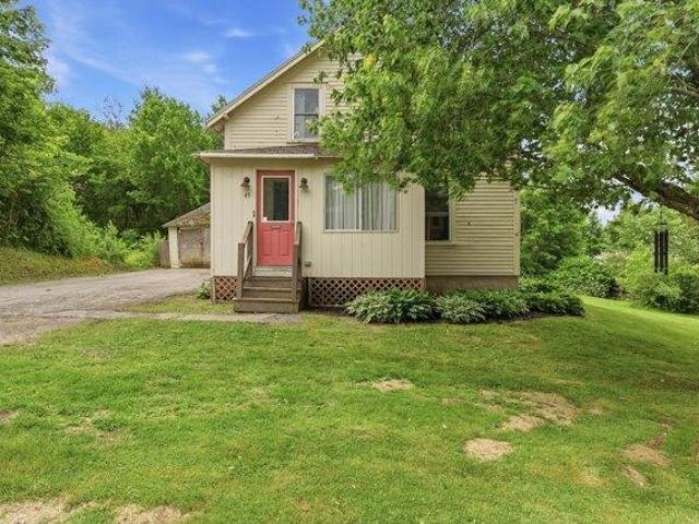 3 bedroom, Winthrop ME 04364 104834781