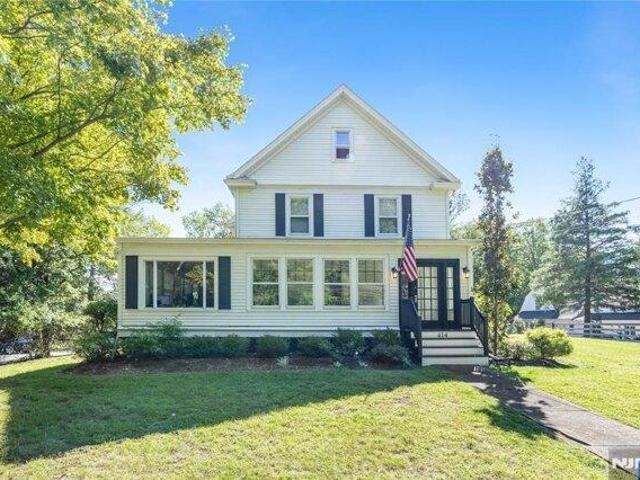 3 bedroom, Wyckoff NJ 07481 105560468