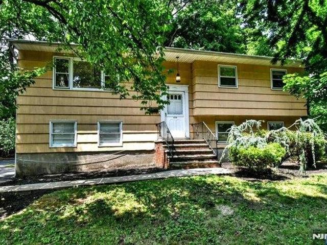 3 bedroom, Wyckoff NJ 07481 105574860