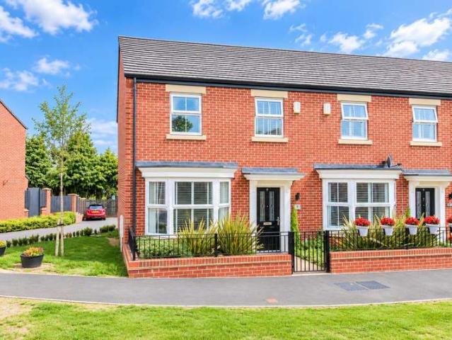 3 Bedroom Town House