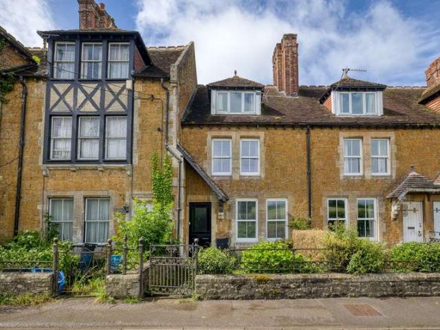 3 Bedroom Town House