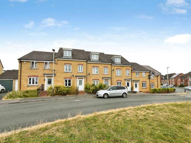 3 Bedroom Town House