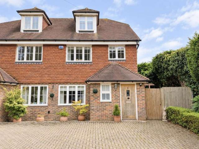 3 Bedroom Town House