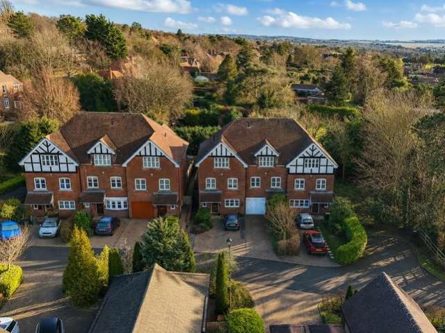 3 Bedroom Town House