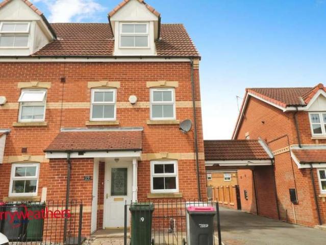 3 Bedroom Town House