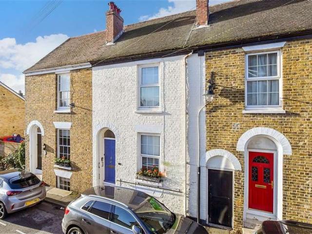3 Bedroom Town House