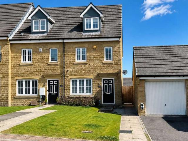 3 Bedroom Town House
