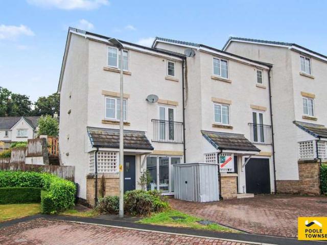 3 Bedroom Town House