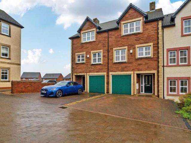 3 Bedroom Town House
