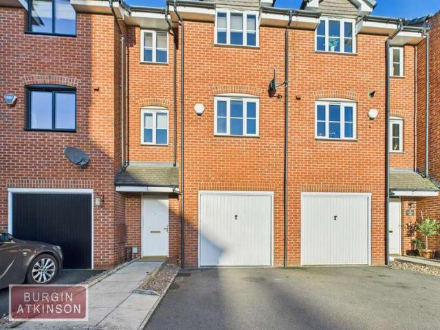 3 Bedroom Town House