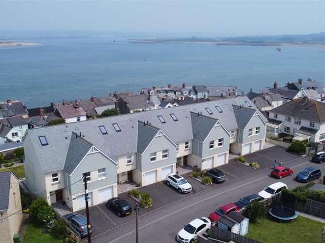 3 Bedroom Town House