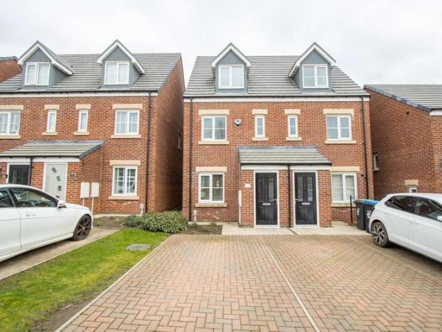 3 Bedroom Town House