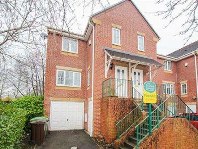 3 Bedroom Town House