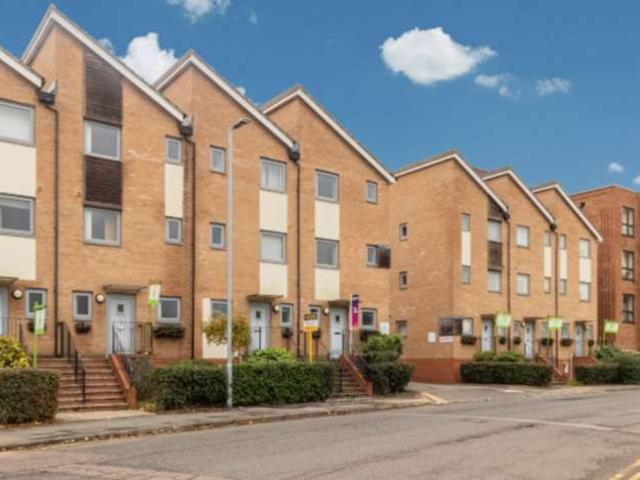 3 Bedroom Town House