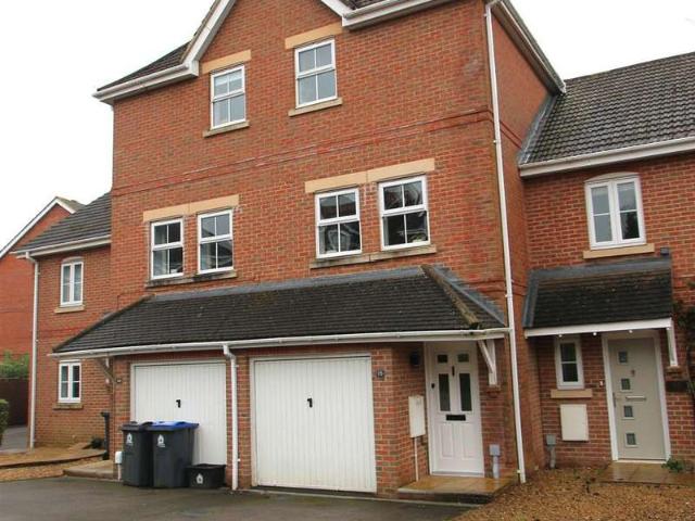 3 Bedroom Town House