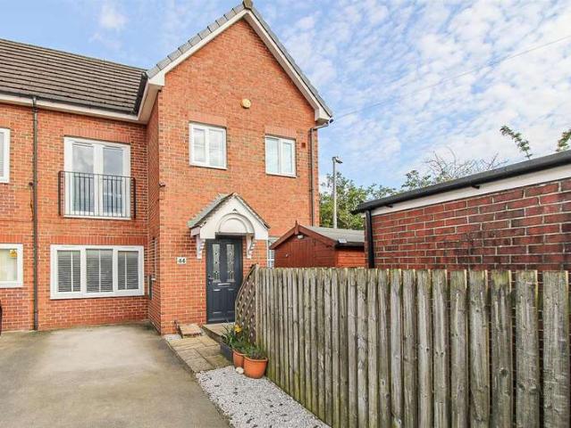 3 Bedroom Town House