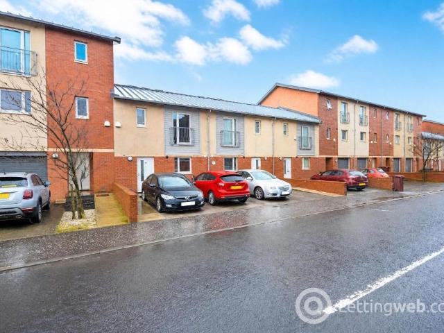3 Bedroom Town House to Rent at Dundee, Dundee City, Maryfield, Stobswell