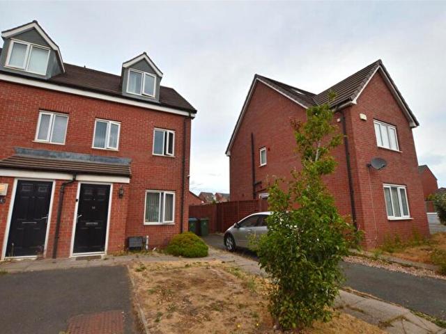 3 Bedroom Town House To Rent In Chelmsford Drive, Coventry, CV6