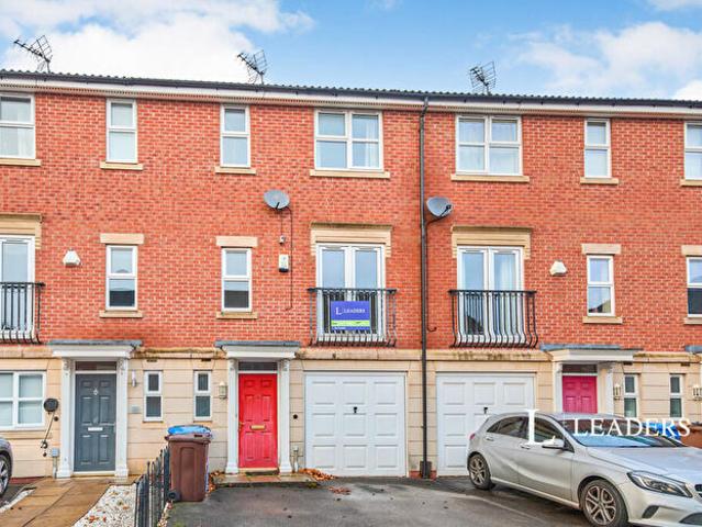 3 Bedroom Town House To Rent In Crystal Close, Mickleover, Derby, DE3