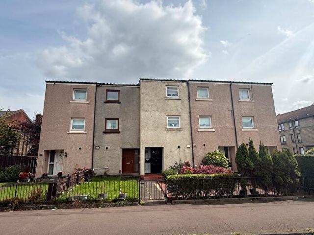 3 Bedroom Town House To Rent In Edzell Street, Whiteinch, G14