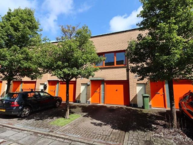3 Bedroom Town House To Rent In St Francis Rigg, New Gorbals, Glasgow, G5