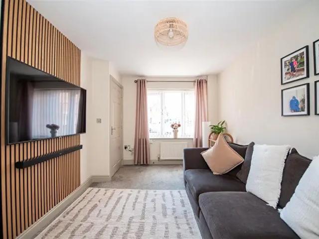 3 Bedroom Town House To Rent In Shaw Gardens, Gedling, Nottingham, NG4