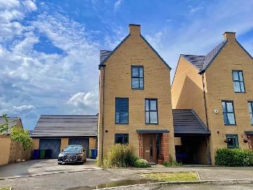3 bedroom town house to rent